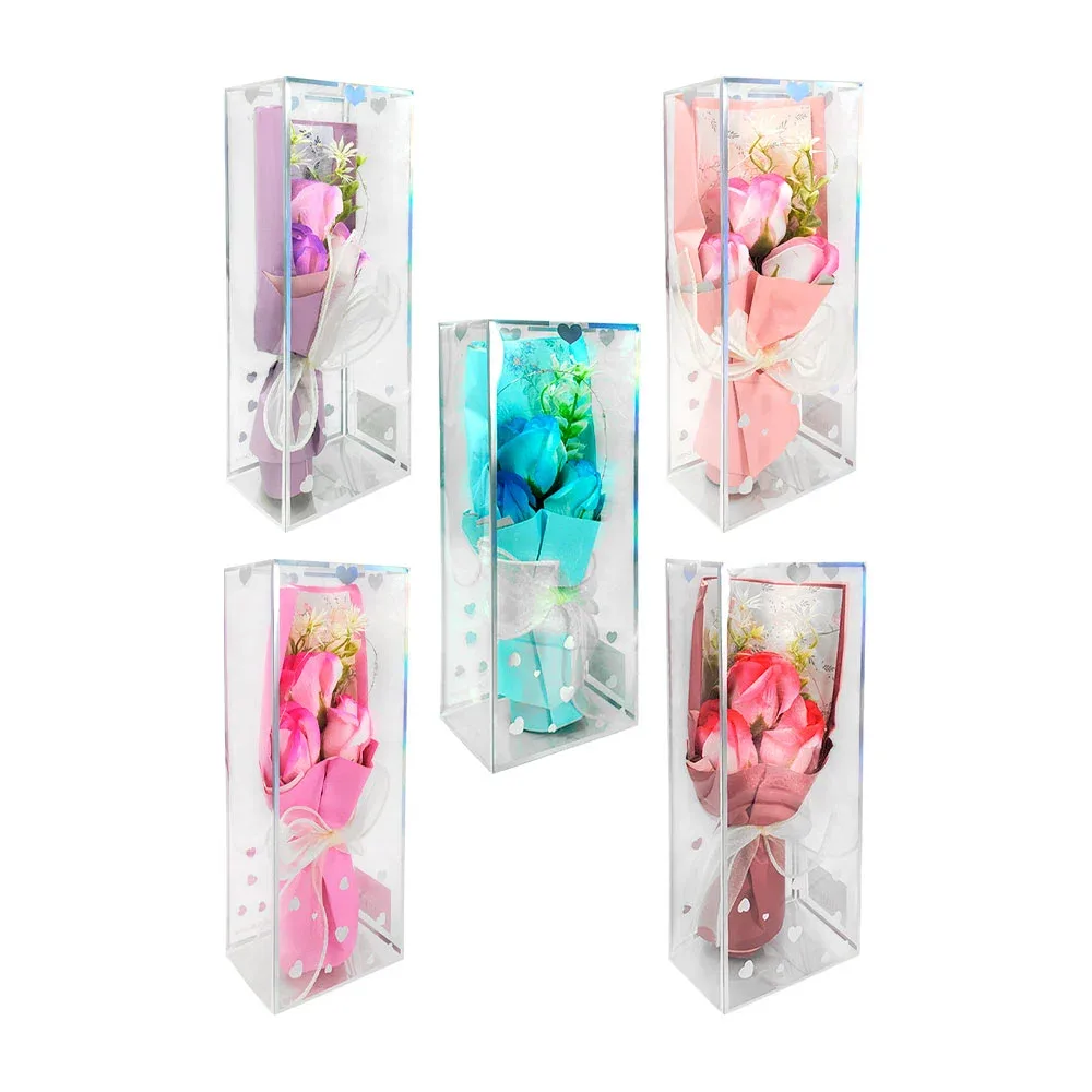 Ramo pequeño de 3 rosas con serie luz rgb en caja decorativa, variedad