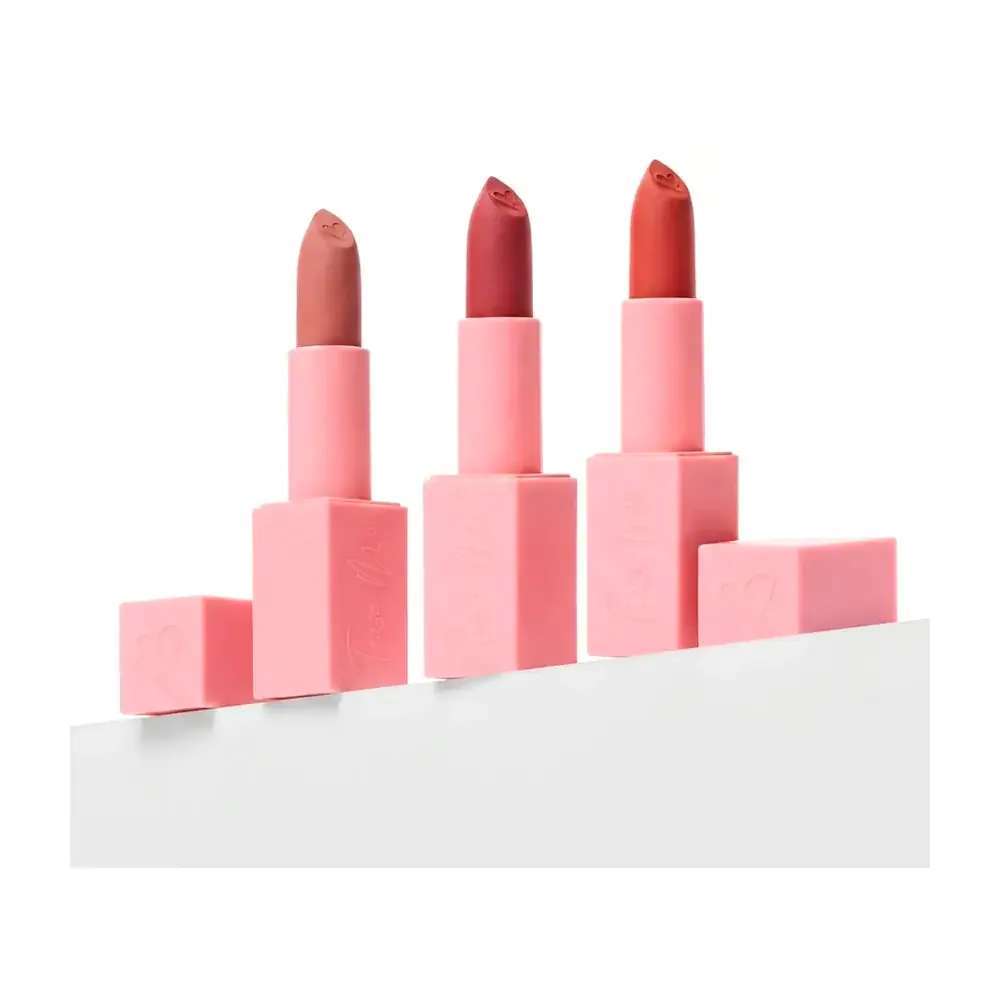 1pza lápiz labial con acabado mate 3.5g, variedad  de tonos/ tease me
