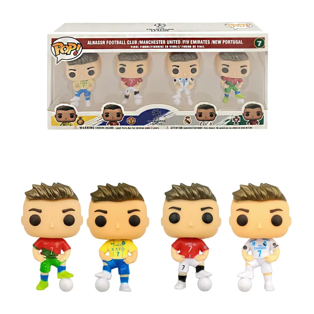 Paquete con 4 pop figuras pequeñas de CR7 champions league / 240169