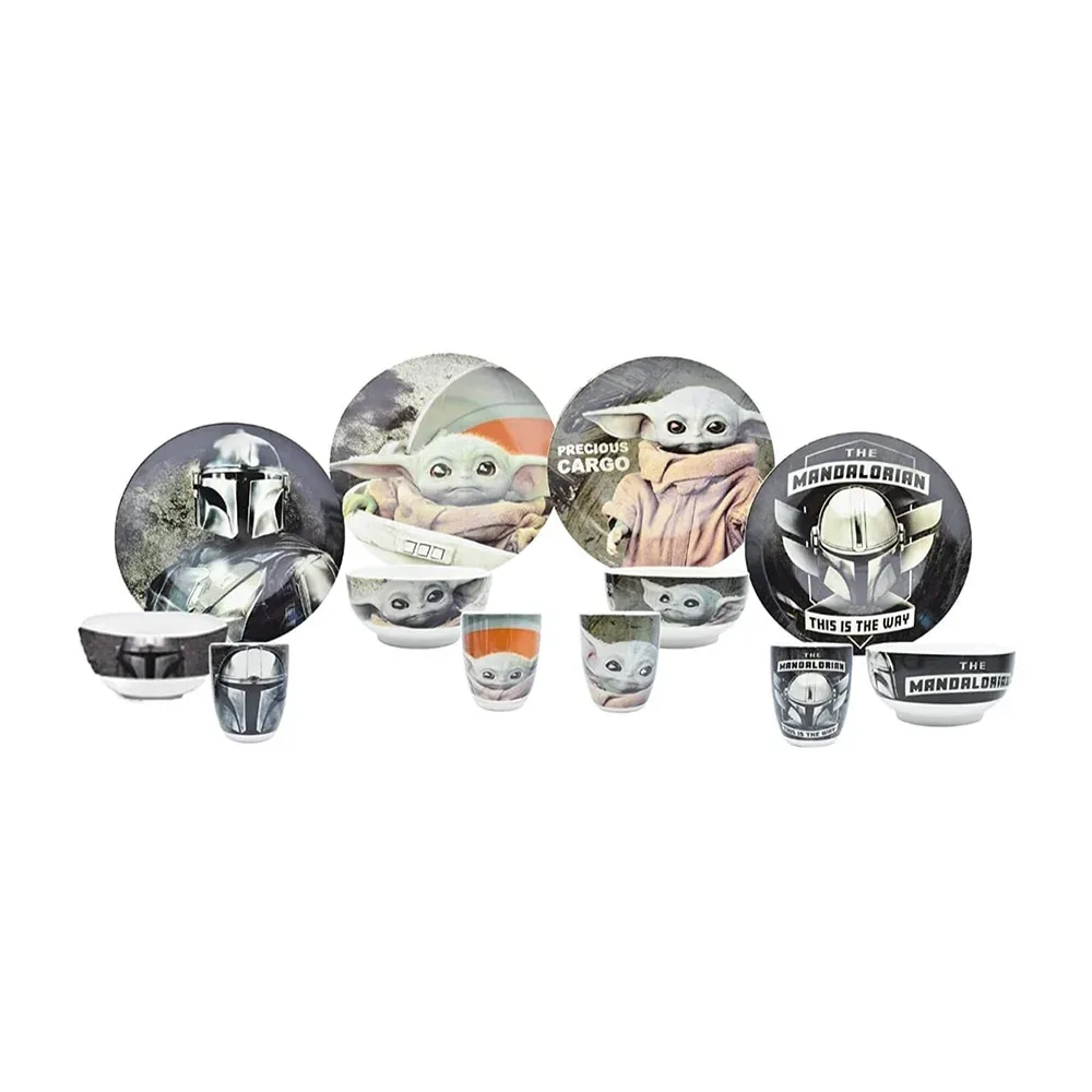 Vajilla coleccionable de porcelana con diseño the mandalorian con 12 piezas en platos de 23cm, tazones de 13.5cm y tazas de 330ml, variedad de diseños / star wars / 2415-3617