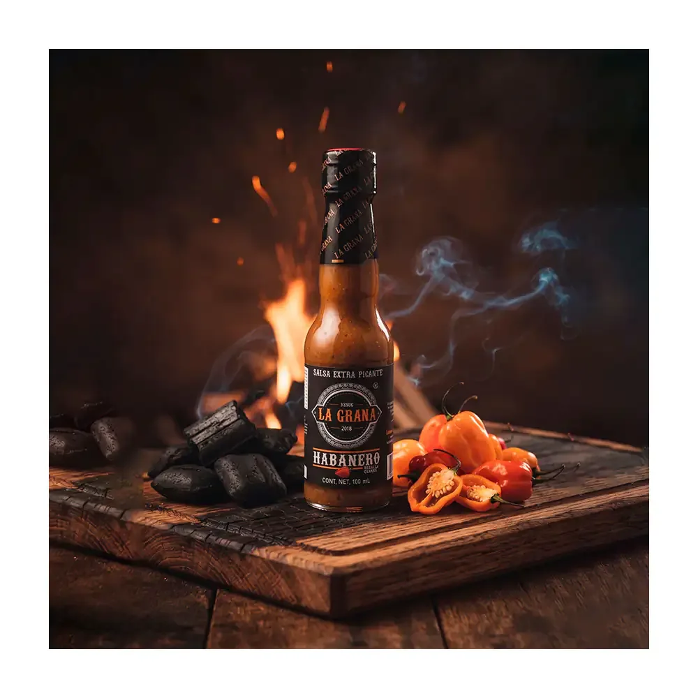 Botella de sala extra picante la grana hecha con habanero asado al carbón, 180ml