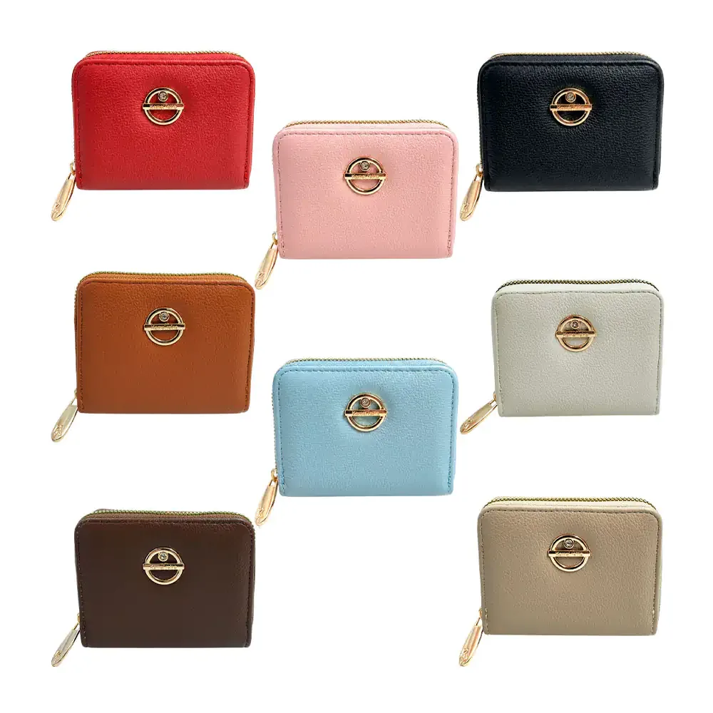 Monedero compacto kamel reina en color liso con detalle circular en dorado