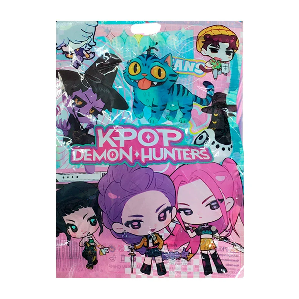 Sobre con pequeña muñeca sorpresa kpop o saja boys + cartas de batalla / sf250761