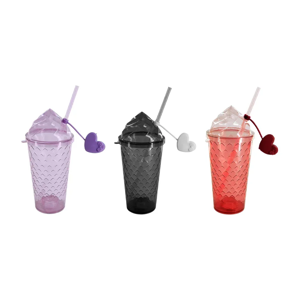 Vaso de plástico translúcido con diseño de escamas y tema de san valentín