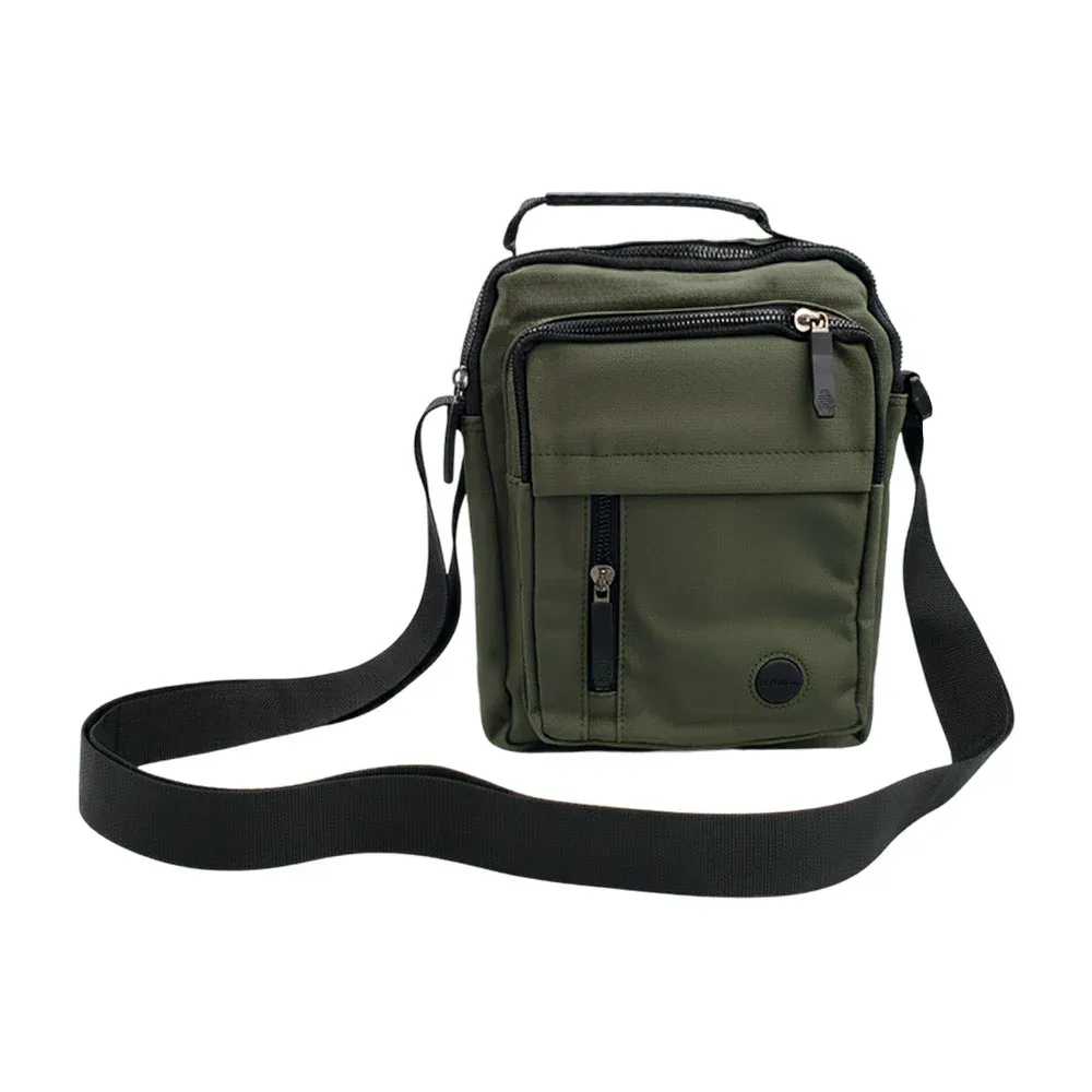 Mariconera fashion lisa, impermeable con 5 compartimentos, ajustable, variedad