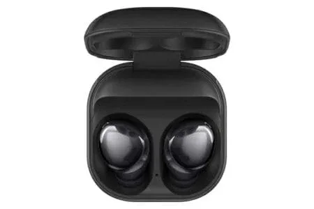 Audífonos color negro con estuche de carga  Con un diseño moderno y elegante traemos para ti estos audífonos color negro con estuche de carga que sin duda harán tu vida mas cómoda gracias a su conectividad vía bluetooth, dile adiós a los cables y disfruta de la comodidad y confort de realizar tus actividades cotidianas con mayor libertad.  Son un producto ideal para escuchar música, disfrutar tus programas favoritos mientras estas en el transporte publico, pueden ser utilizados por niños y adultos, también podrás responder llamadas desde la comodidad de tu coche y sin necesidad de ponerte en riesgo, sin duda el mejor regalo para tus seres queridos en esta navidad, de cumpleaños o cualquier ocasión especial.  Ven por los tuyos y sorprende a todos con su increíble diseño.  Especificaciones:  Con cable de carga Batería de larga duración Cuentan con centro de carga Materiales de alta calidad Diseño ergonómico ligeros  En SERVIDOR-EXTERNO encuentra siempre los mejores productos para ti y tu familia al mejor precio  *Imágenes ilustrativas