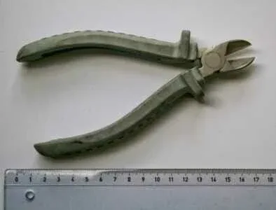 1 pza de pinza alicata