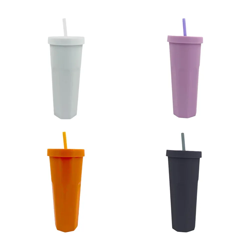 Vaso de plástico con capacidad de 580ml, tapa y popote, variedad de colores / plastic cup / 23-cfb-013