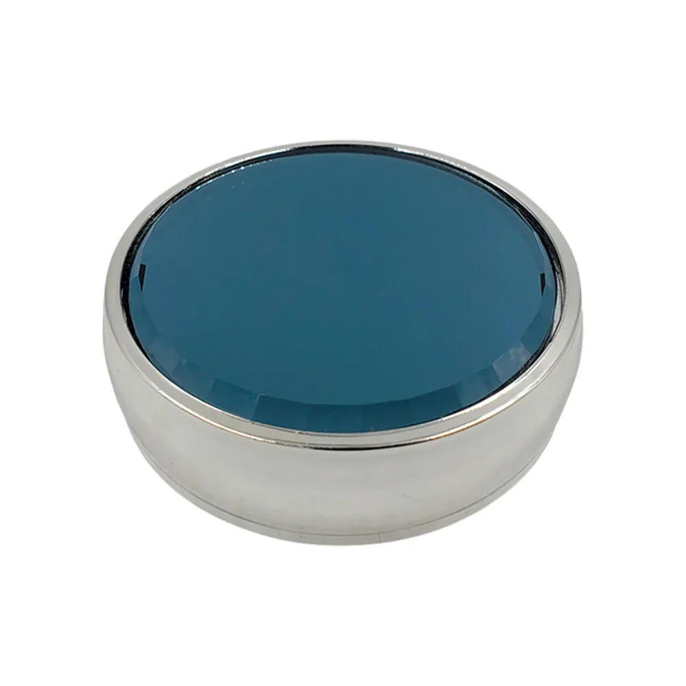 Taza de cerámica con tapa y capacidad de 500ml aprox / 24109 / s117