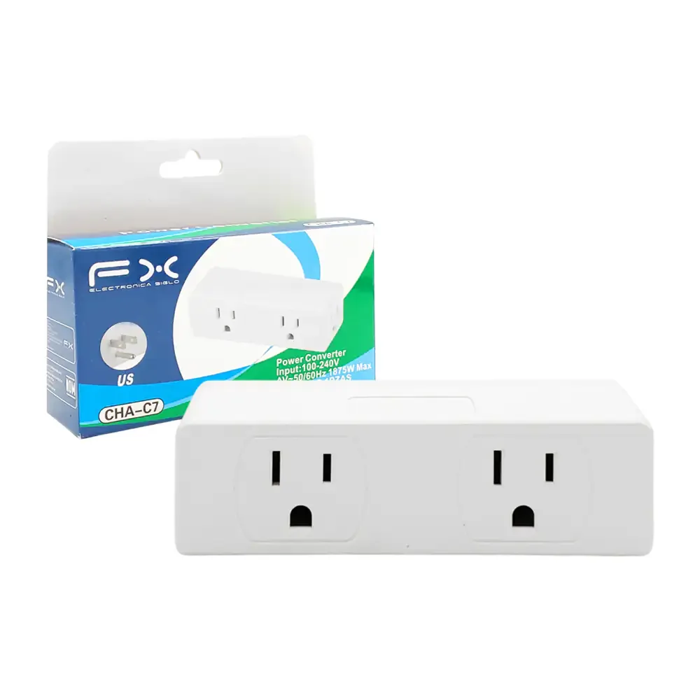 Adaptador multicontacto de pared con 4 tomacorrientes trifásicos / cha-c7