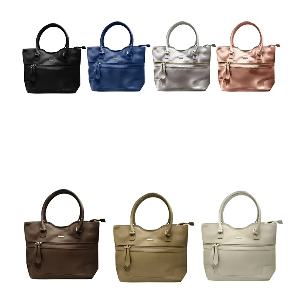 Bolsa de hombro kamel reina tipo piel con 4 compartimentos y detalles en dorado